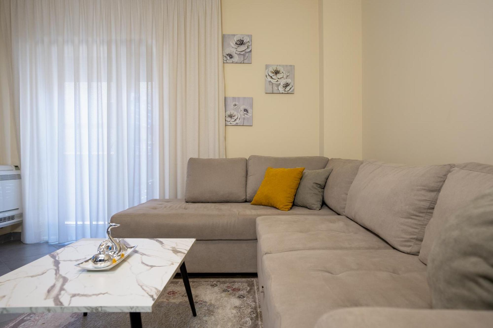 Apartment Luxe Tirana